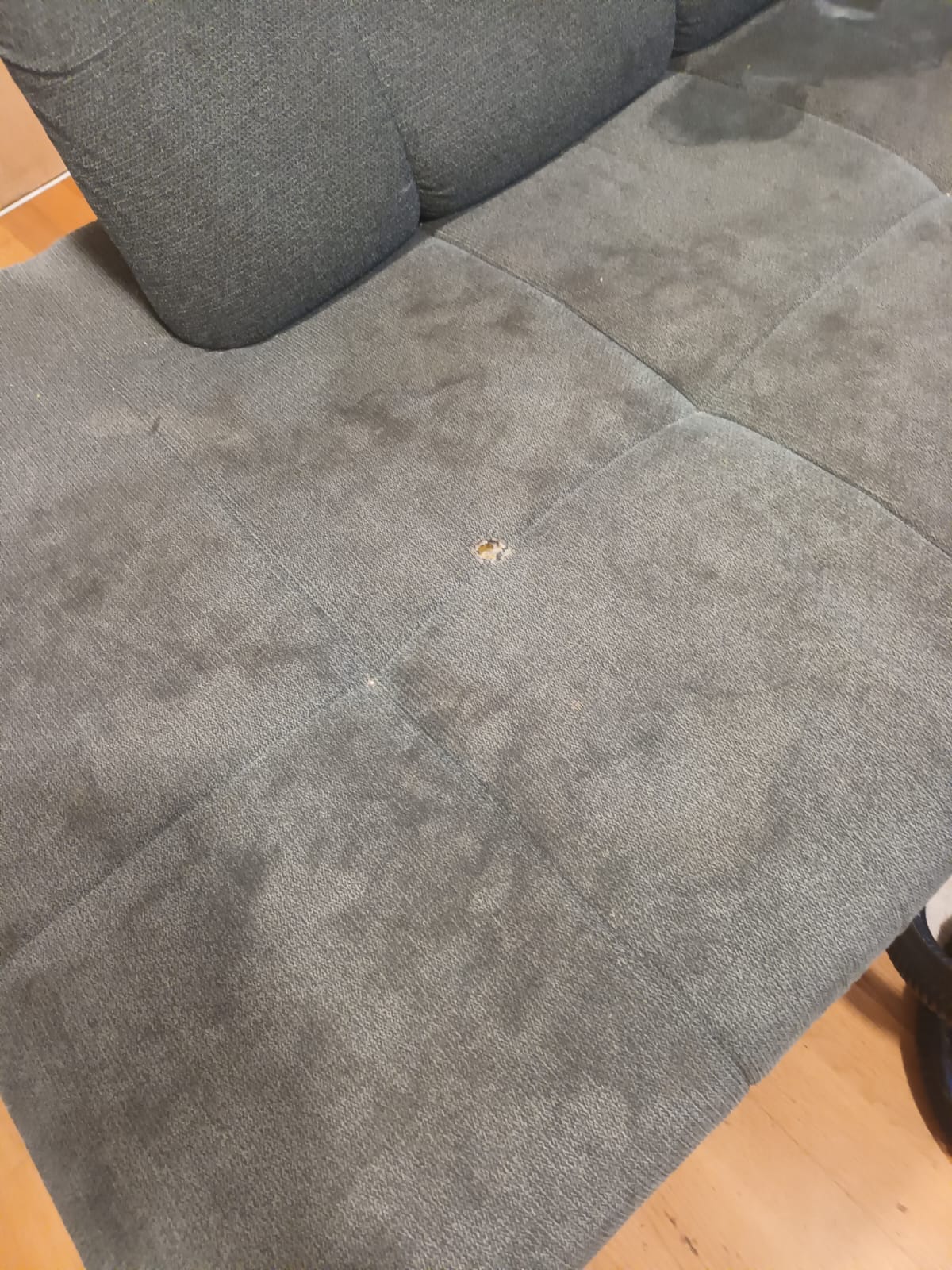 Kutna garnitura prije kemijskog čišćenja - SantClean