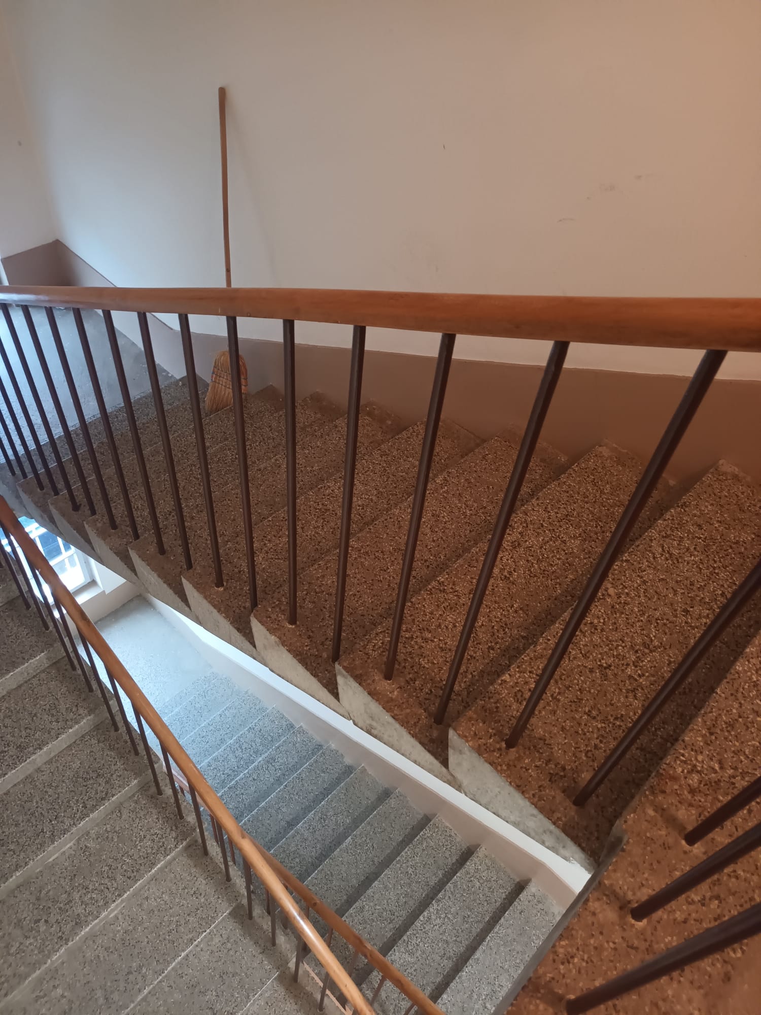 Profesionalno očišćeno stubište 3 - SantClean